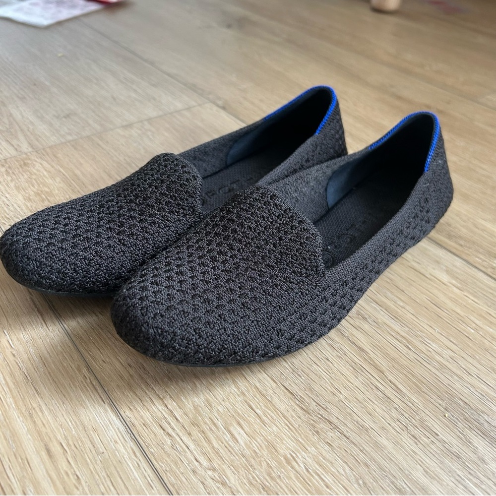 The Loafer Rothy’s black loafers